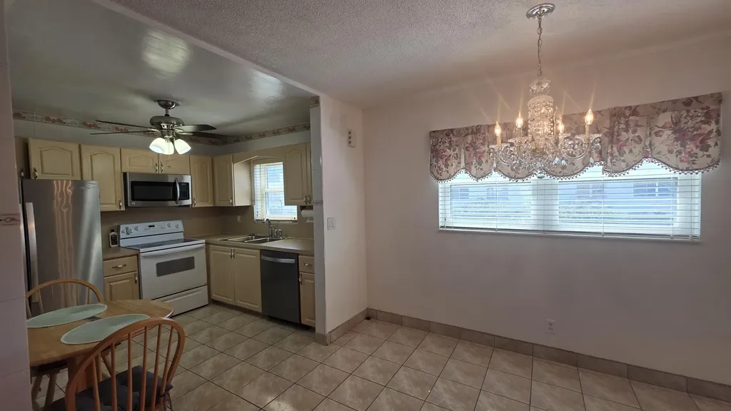 5300 Washington Street Hollywood FL 33021