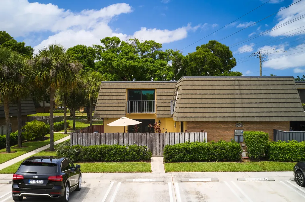 3113 31st Way West Palm Beach FL 33407