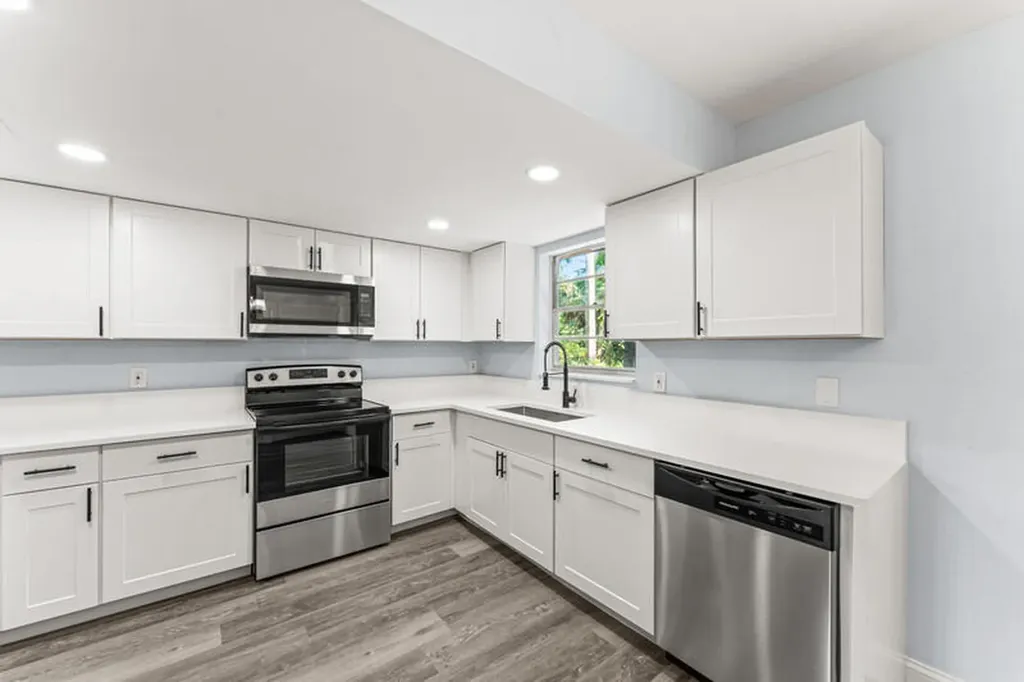 11852 N 47th Road Road N The Acreage FL 33411