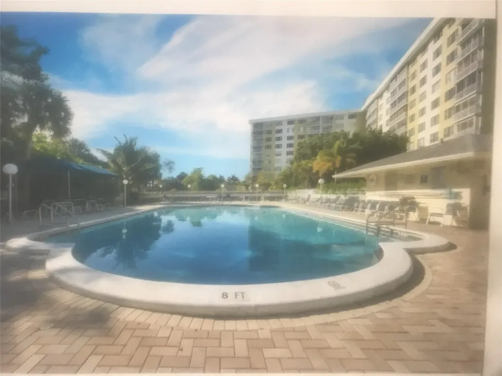 4350 Hillcrest Drive Hollywood FL 33021