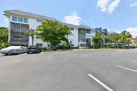 4770 NW 21st Street Lauderhill FL 33313
