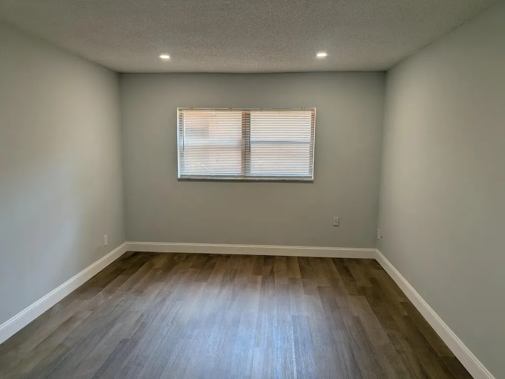 8901 N New River Canal Road Plantation FL 33324