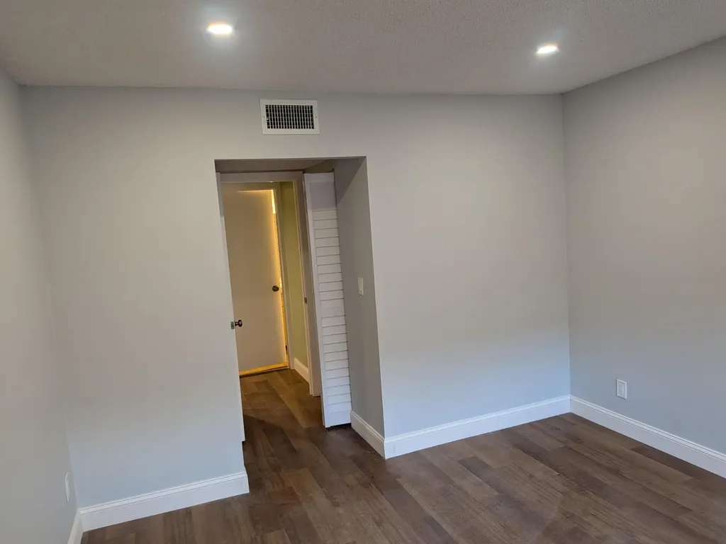 8901 N New River Canal Road Plantation FL 33324