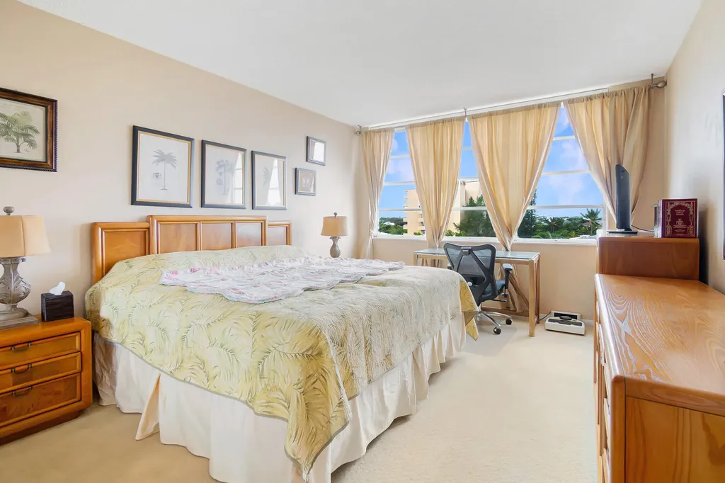 3570 S Ocean Boulevard South Palm Beach FL 33480