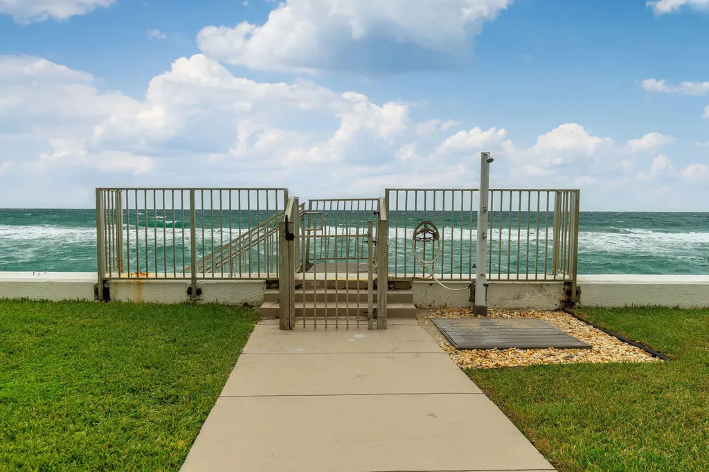 3570 S Ocean Boulevard South Palm Beach FL 33480