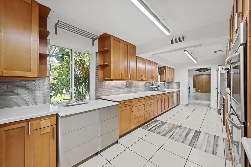 816 NW 66th Avenue Plantation FL 33317