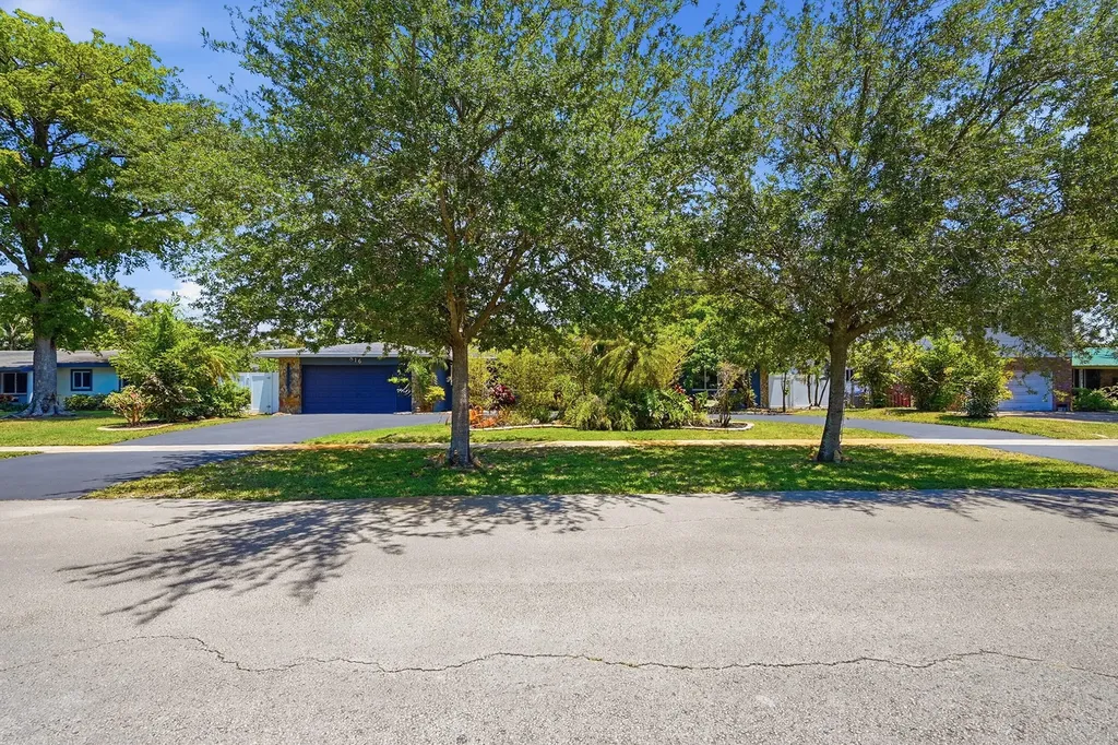 816 NW 66th Avenue Plantation FL 33317