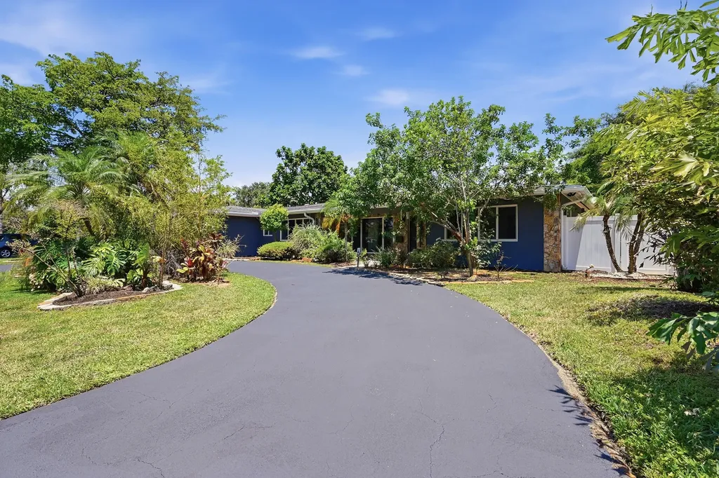 816 NW 66th Avenue Plantation FL 33317