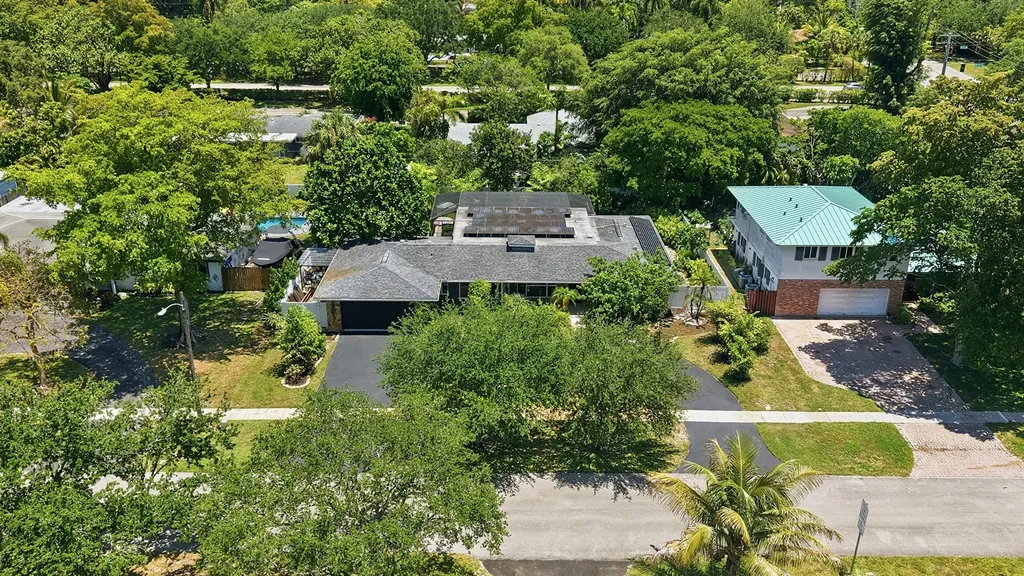 816 NW 66th Avenue Plantation FL 33317