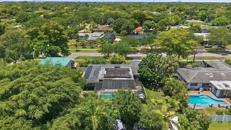 816 NW 66th Avenue Plantation FL 33317