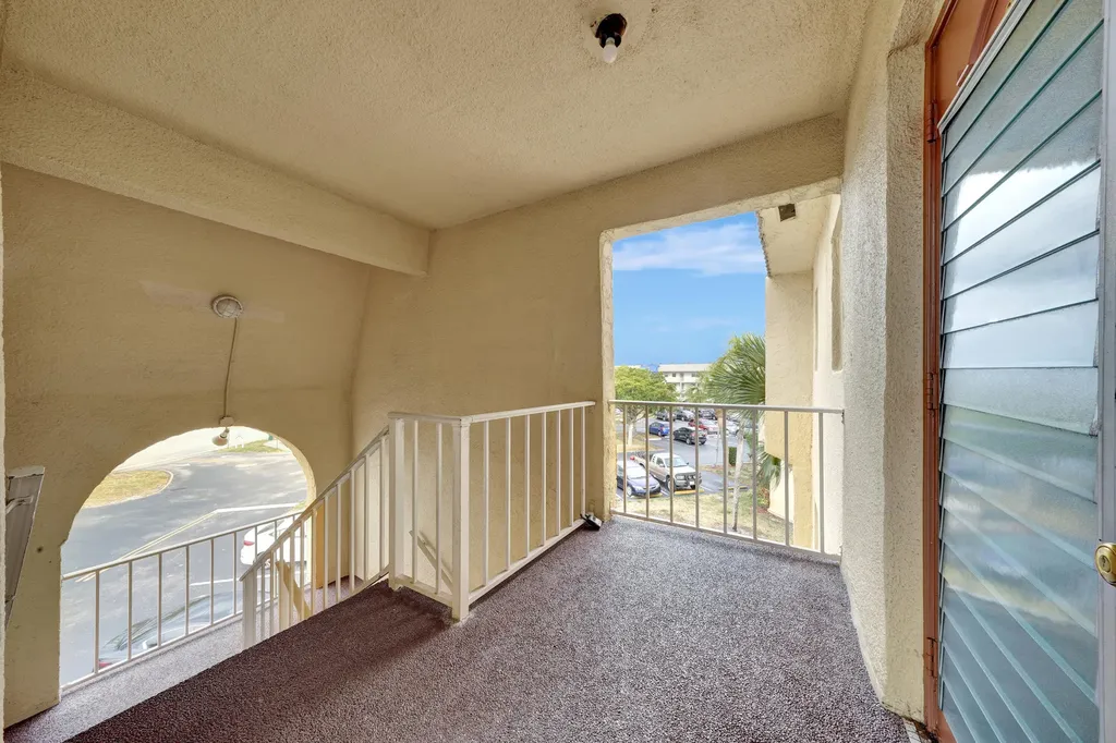 8435 Sunrise Lakes Boulevard Sunrise FL 33322