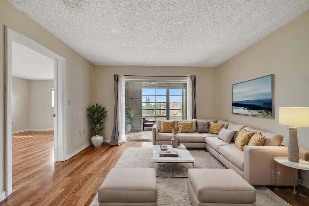 8435 Sunrise Lakes Boulevard Sunrise FL 33322