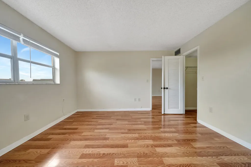8435 Sunrise Lakes Boulevard Sunrise FL 33322
