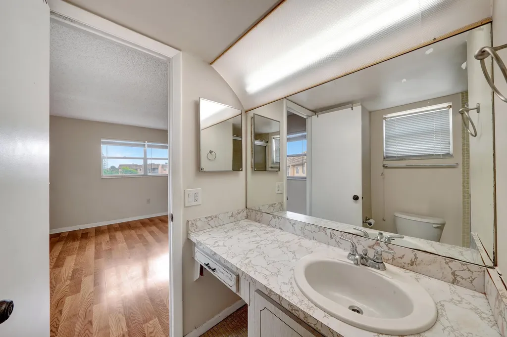 8435 Sunrise Lakes Boulevard Sunrise FL 33322