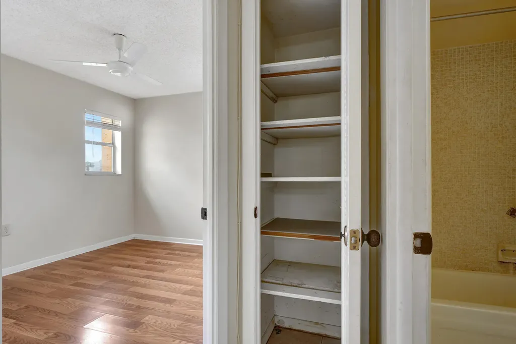 8435 Sunrise Lakes Boulevard Sunrise FL 33322