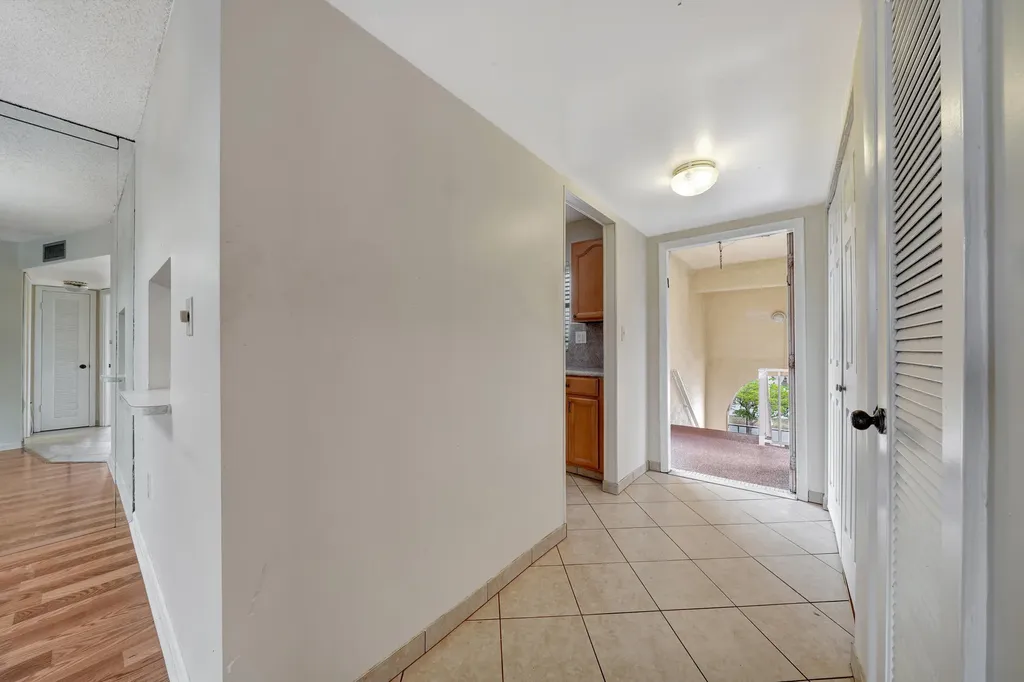8435 Sunrise Lakes Boulevard Sunrise FL 33322
