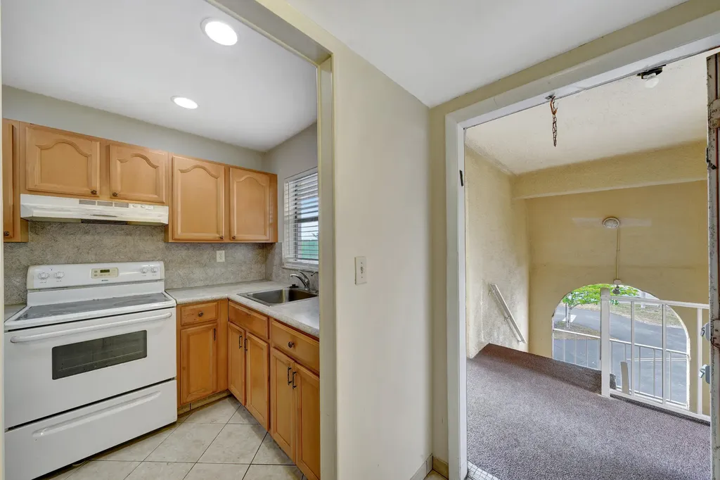 8435 Sunrise Lakes Boulevard Sunrise FL 33322