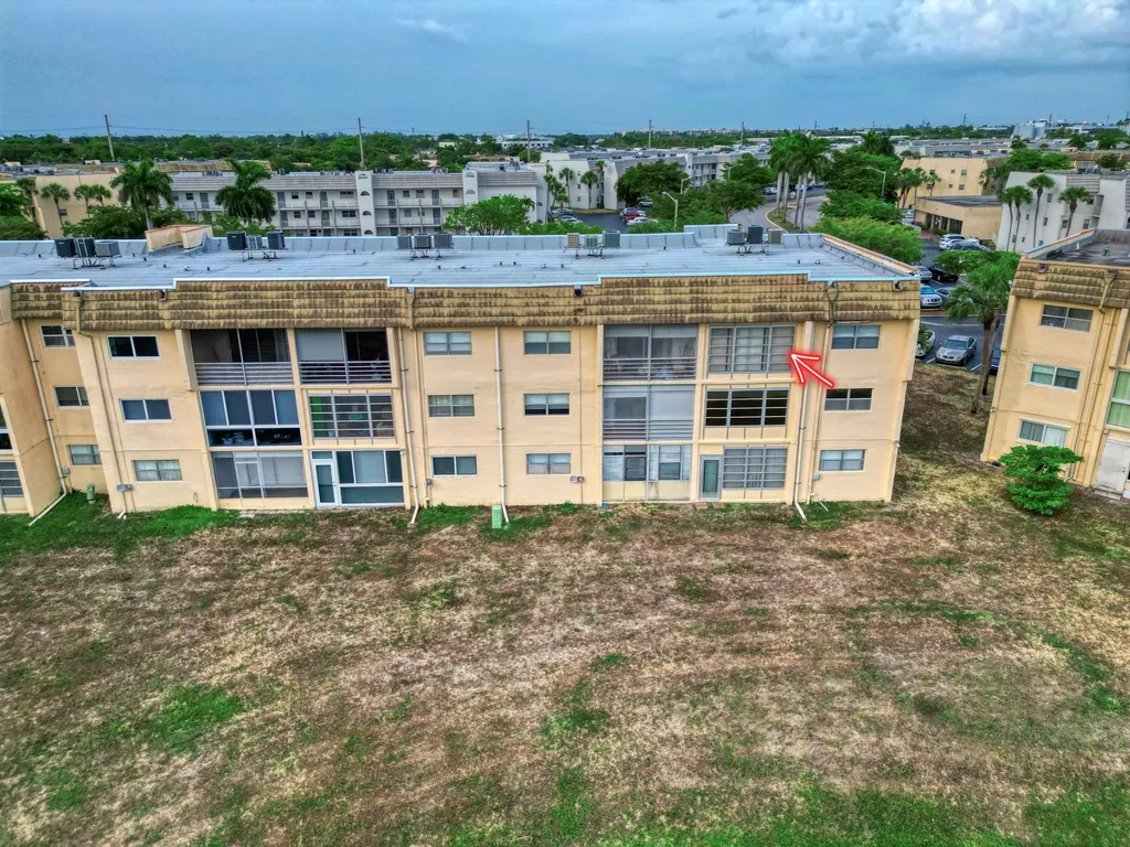 8435 Sunrise Lakes Boulevard Sunrise FL 33322