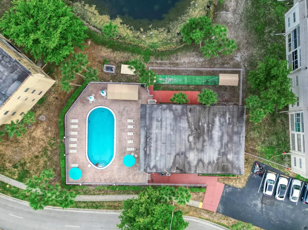 8435 Sunrise Lakes Boulevard Sunrise FL 33322