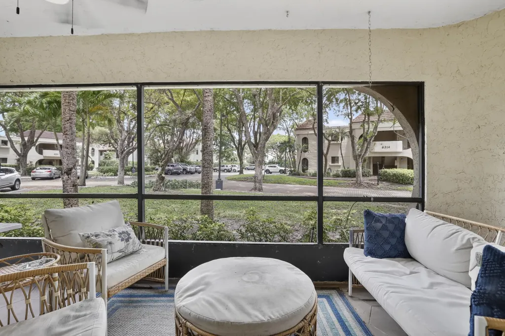 6328 W Longboat Lane Lane W Boca Raton FL 33433