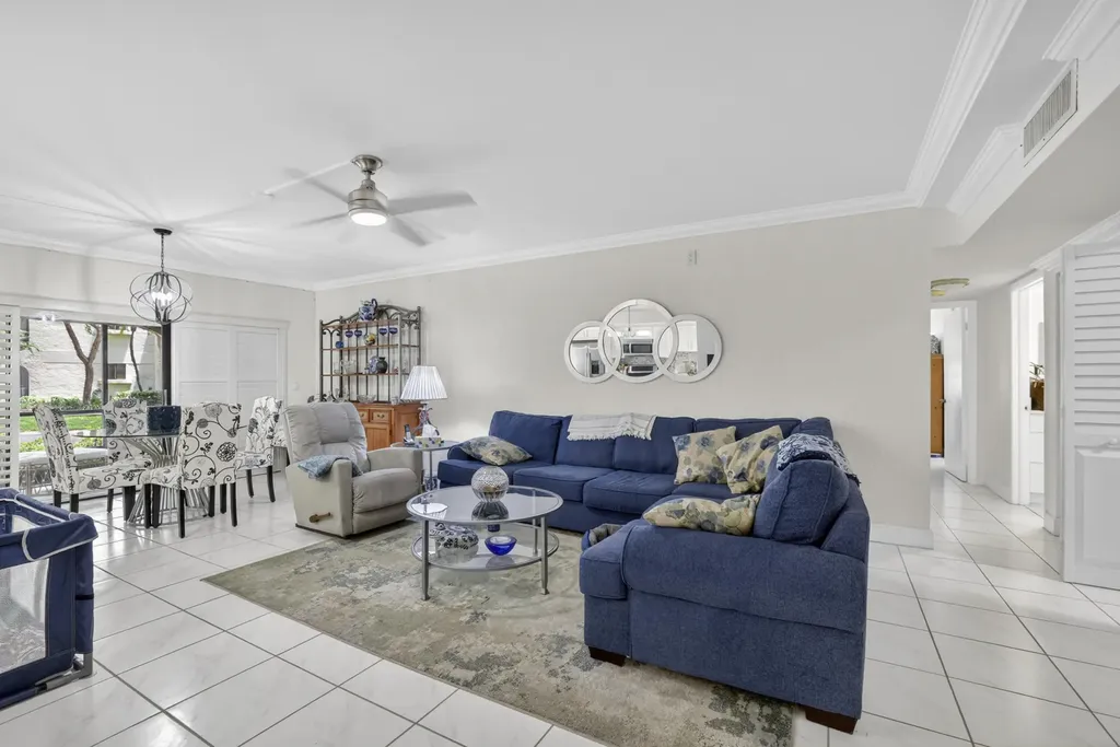 6328 W Longboat Lane Lane W Boca Raton FL 33433