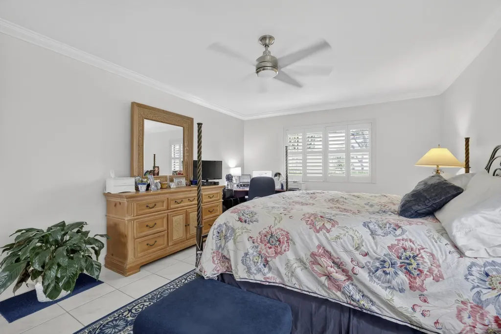6328 W Longboat Lane Lane W Boca Raton FL 33433