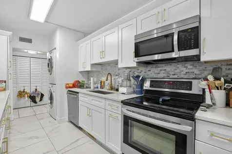 6328 W Longboat Lane Lane W Boca Raton FL 33433