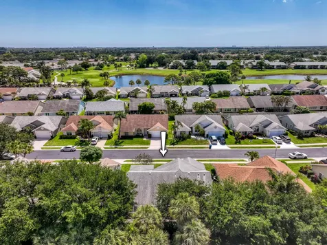 252 Moccasin Trail W Jupiter FL 33458