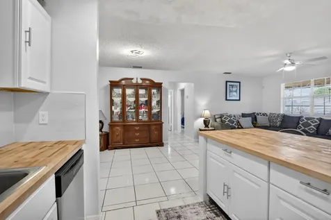 1411 NW 89th Avenue Pembroke Pines FL 33024