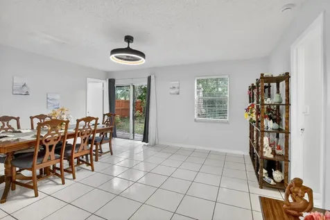 1411 NW 89th Avenue Pembroke Pines FL 33024