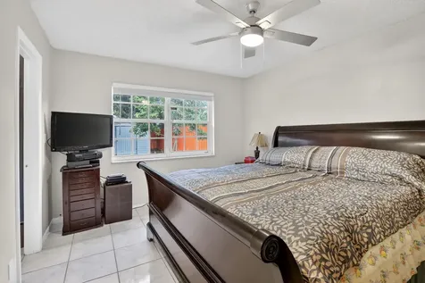 1411 NW 89th Avenue Pembroke Pines FL 33024