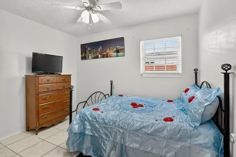1411 NW 89th Avenue Pembroke Pines FL 33024