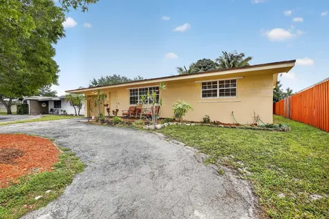 1411 NW 89th Avenue Pembroke Pines FL 33024