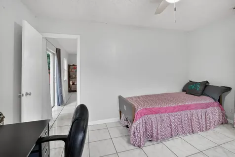 1411 NW 89th Avenue Pembroke Pines FL 33024