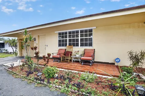 1411 NW 89th Avenue Pembroke Pines FL 33024