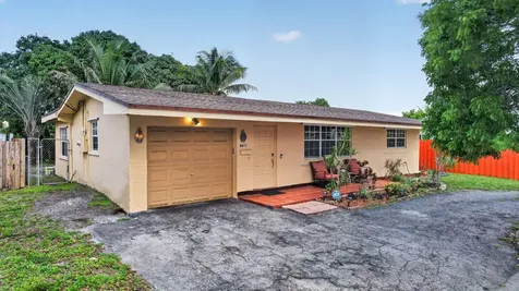 1411 NW 89th Avenue Pembroke Pines FL 33024