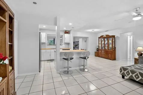 1411 NW 89th Avenue Pembroke Pines FL 33024