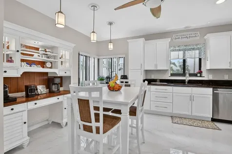 6502 Via Benita Boca Raton FL 33433