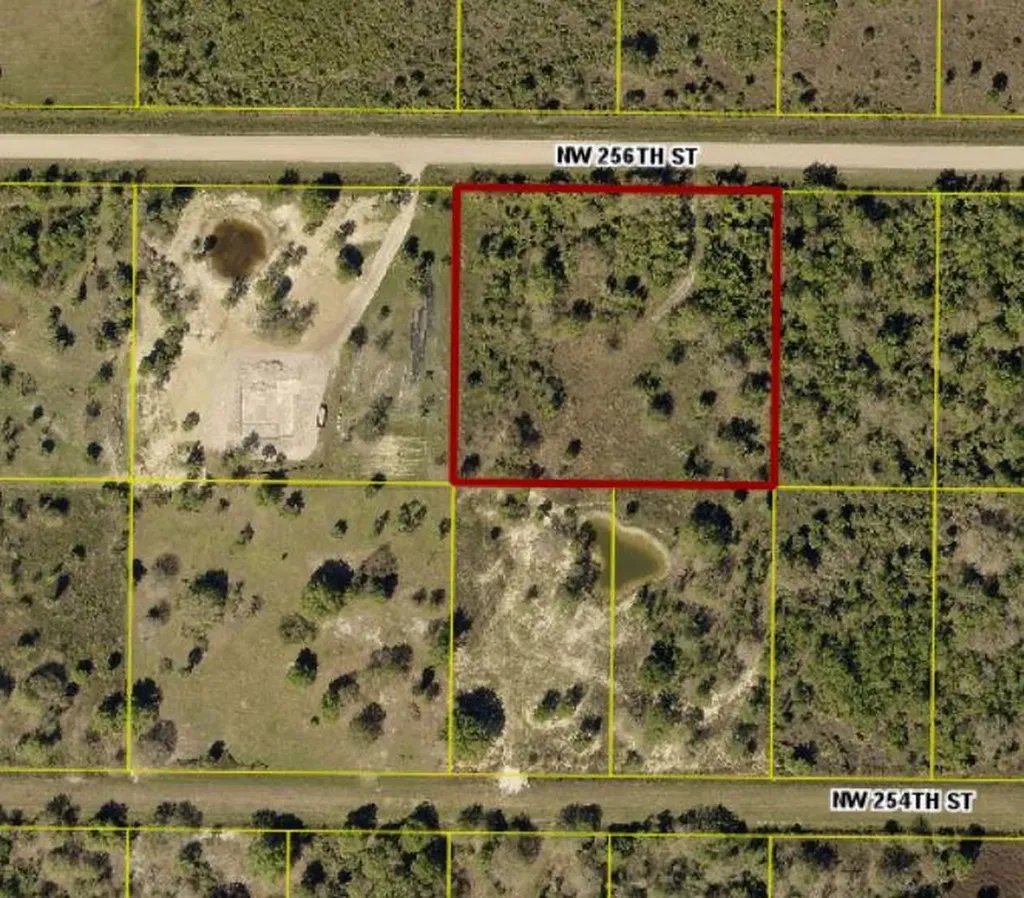 16436 NW 256th Street Okeechobee FL 34972