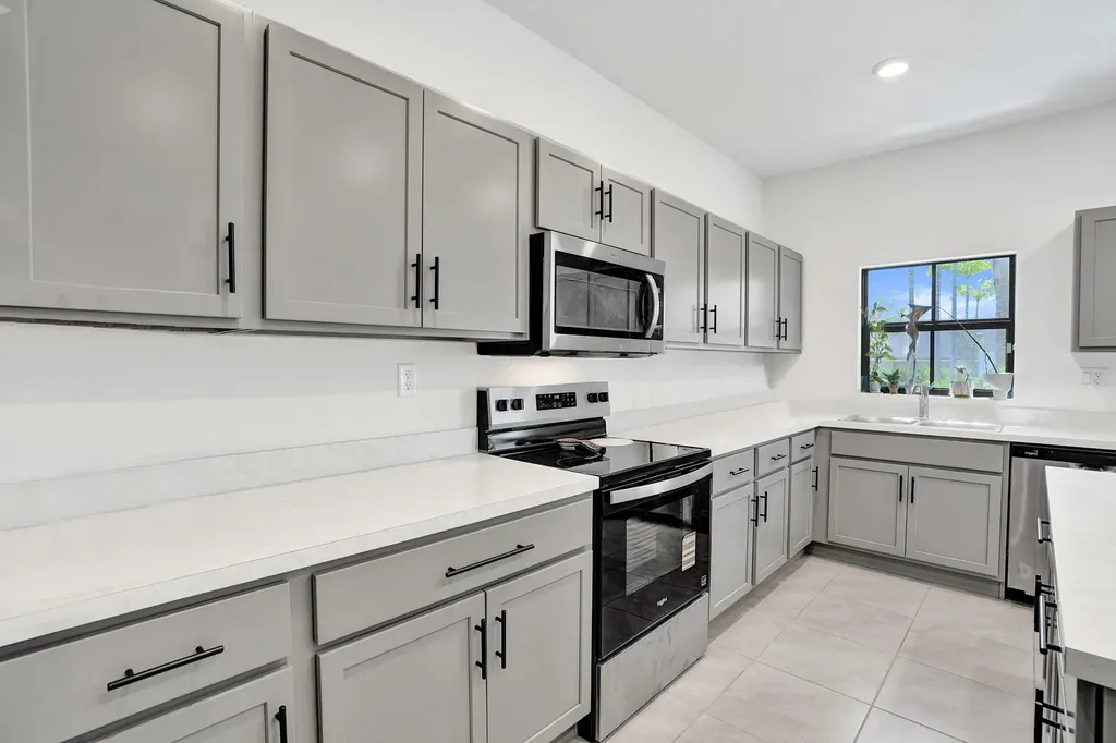 975 NW 3rd Terrace Pompano Beach FL 33060
