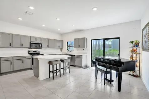 975 NW 3rd Terrace Pompano Beach FL 33060