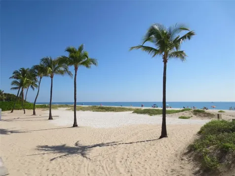 1900 Oceanwalk Lane Lauderdale By The Sea FL 33062
