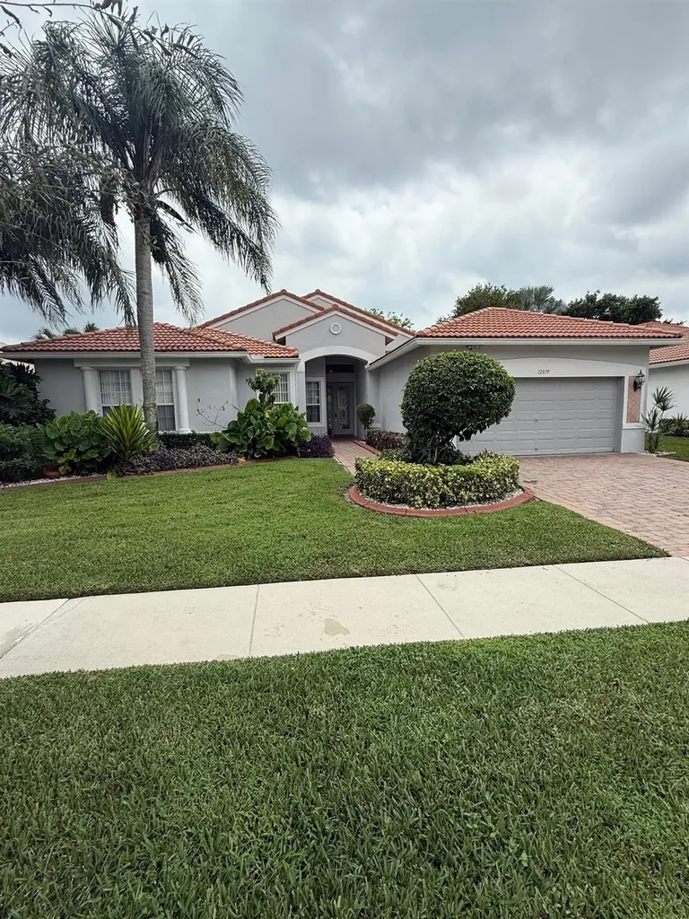 12039 Oakvista Drive Boynton Beach FL 33437