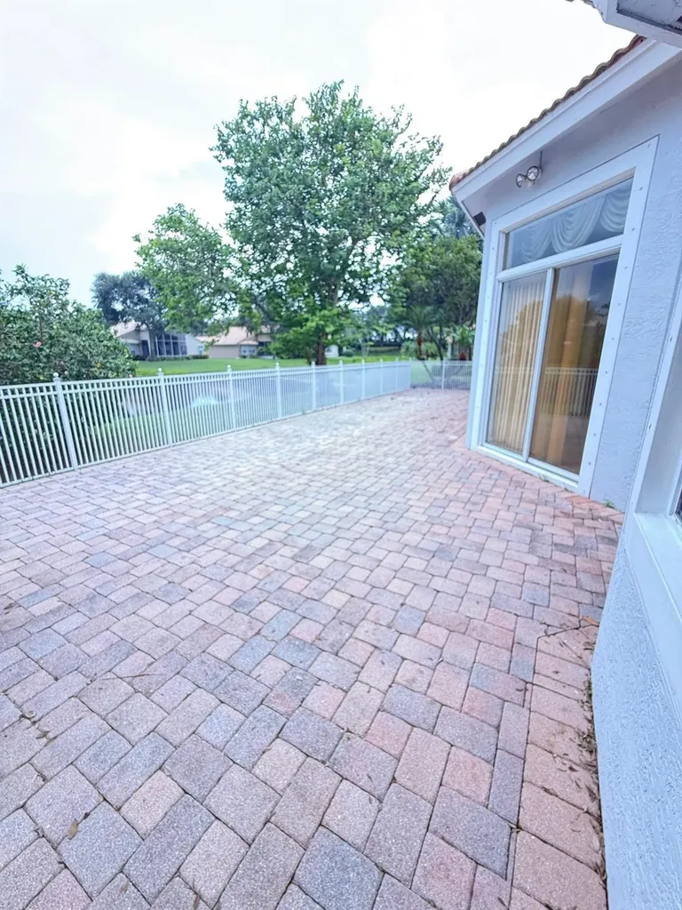 12039 Oakvista Drive Boynton Beach FL 33437
