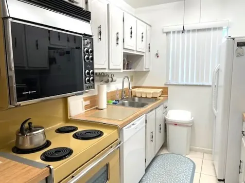 1350 High Point Way Way SE Delray Beach FL 33445