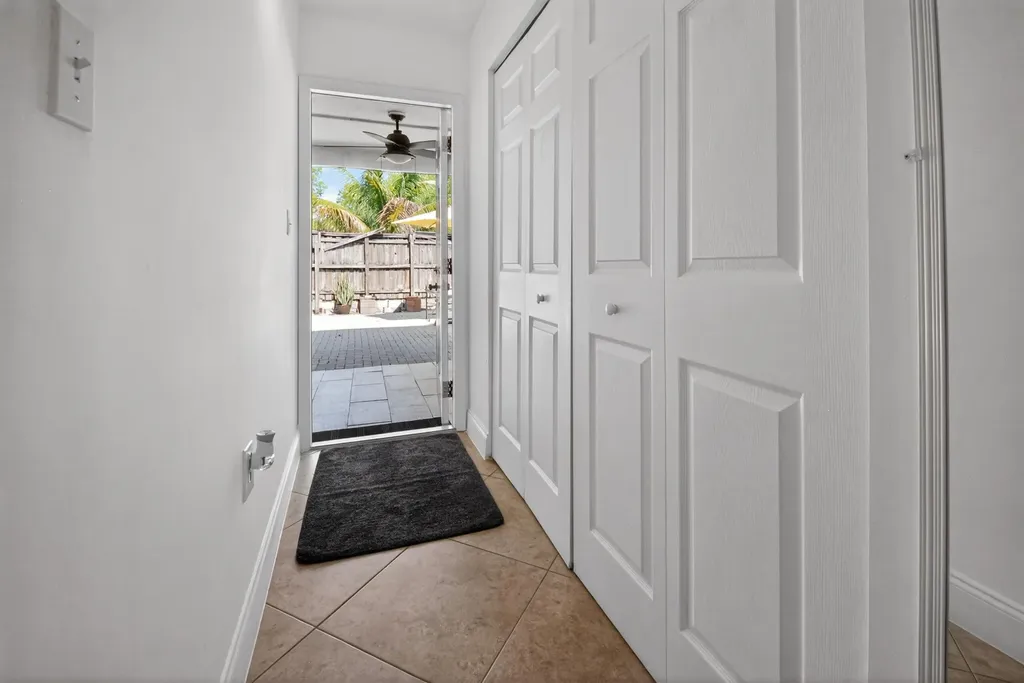 4357 NW 6 Avenue Deerfield Beach FL 33064