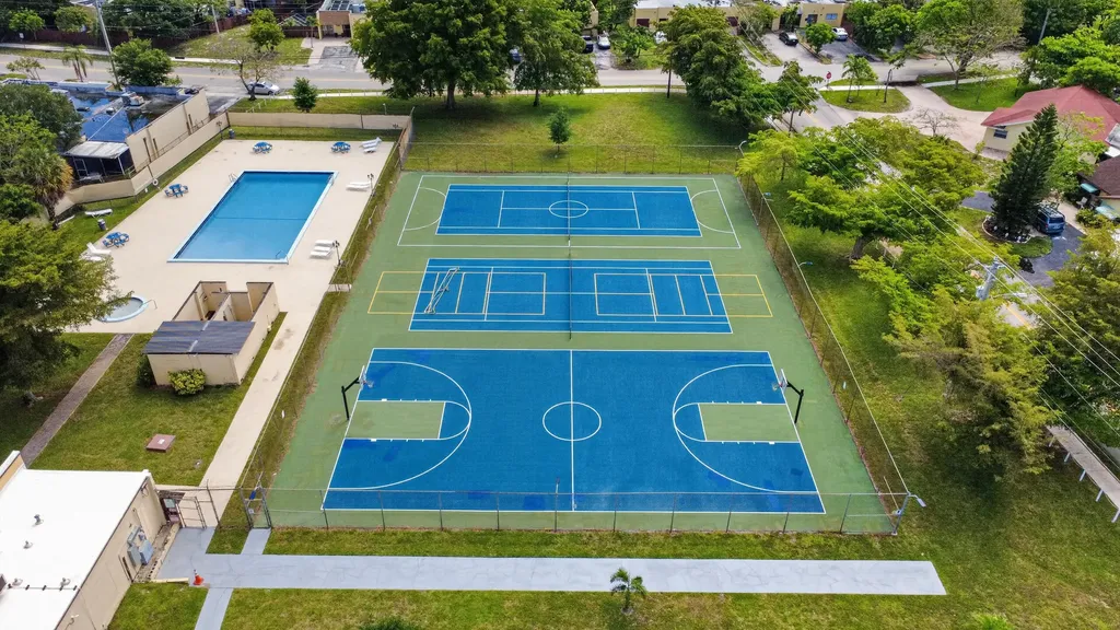 4357 NW 6 Avenue Deerfield Beach FL 33064