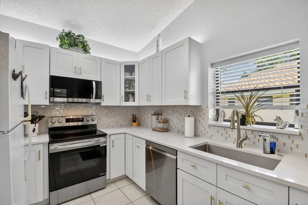 4810 Catamaran Circle Boynton Beach FL 33436