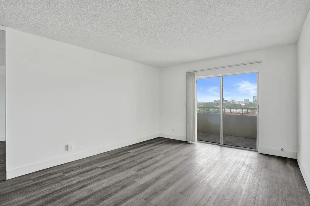 900 NE 18th Avenue Fort Lauderdale FL 33304