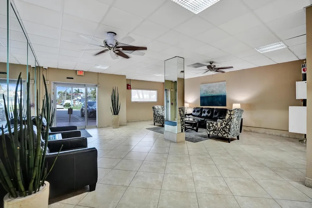 900 NE 18th Avenue Fort Lauderdale FL 33304